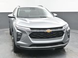 New 2025 Chevrolet Trax LT w/ LT Convenience Package image 3