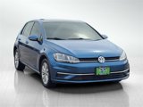 Used 2021 Volkswagen Golf 4-Door image 3