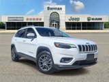 Used 2019 Jeep Cherokee Latitude Plus w/ Comfort/Convenience Group image 2