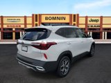 Used 2021 Kia Seltos EX image 3