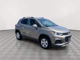 Certified 2022 Chevrolet Trax LT w/ LT Convenience Package image 2