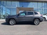 Used 2022 Jeep Cherokee Latitude Lux w/ Mopar Interior Package image 4