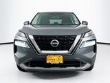 Used 2022 Nissan Rogue SV image 2
