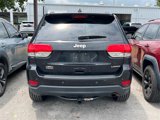 Used 2019 Jeep Grand Cherokee Laredo w/ 18" Wheel & 8.4" Radio Group image 3