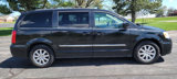 Used 2014 Chrysler Town & Country Touring image 2