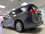 Used 2017 Chrysler Pacifica Touring-L image 5