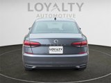 Used 2022 Volkswagen Passat 2.0T image 4