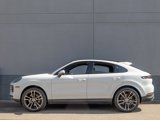 Certified 2024 Porsche Cayenne Coupe image 2