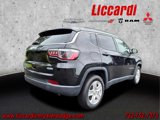 Used 2022 Jeep Compass Latitude w/ Convenience Group image 2