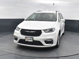 Used 2022 Chrysler Pacifica Touring-L image 3
