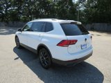 Used 2022 Volkswagen Tiguan SE image 3