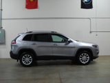 Used 2019 Jeep Cherokee Latitude w/ Popular Appearance Group image 3