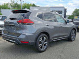 Used 2017 Nissan Rogue SL image 6