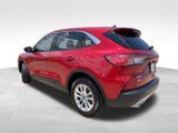 Used 2022 Ford Escape SE image 4