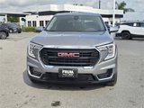 Used 2023 GMC Terrain SLE image 3