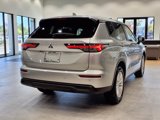 New 2025 Mitsubishi Outlander ES image 4