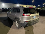 Used 2019 Jeep Cherokee Latitude w/ Cold Weather Group image 6