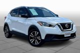 Certified 2018 Nissan Kicks SV image 2