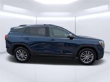 Used 2022 GMC Terrain SLT w/ Infotainment Package II image 2
