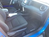 Used 2017 Toyota RAV4 LE image 3