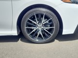 Used 2022 Toyota Camry SE image 5