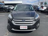 Used 2017 Ford Escape SE image 2