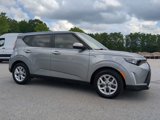 Used 2023 Kia Soul LX w/ LX Technology Package image 2