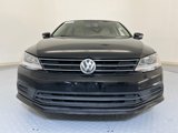 Used 2017 Volkswagen Jetta SE image 2