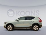 Used 2019 Volvo XC40 T5 Momentum image 2