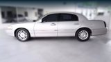 Used 2004 Lincoln Town Car Signature image 5