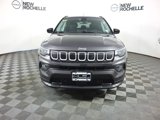 Used 2022 Jeep Compass Latitude image 2