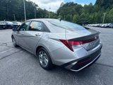 Used 2024 Hyundai Elantra SEL image 3