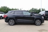 Used 2022 Volkswagen Taos SE image 4