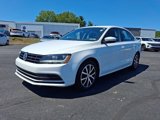 Used 2018 Volkswagen Jetta SE image 3