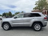 Used 2021 Jeep Grand Cherokee Laredo image 4