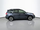Used 2017 Subaru Forester 2.5i Premium image 5
