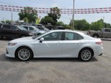 Used 2018 Toyota Camry XLE image 2