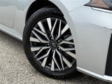 Used 2023 Nissan Altima 2.5 SV image 2