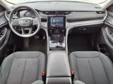 Used 2024 Jeep Grand Cherokee Laredo w/ Luxury Tech Group I image 4