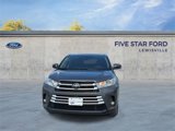 Used 2017 Toyota Highlander XLE image 2