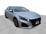 Used 2023 Nissan Altima 2.5 SV image 2