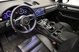 Certified 2022 Porsche Cayenne Platinum Edition image 4