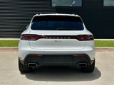 Certified 2022 Porsche Macan image 6