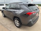 Used 2021 Toyota RAV4 LE image 5