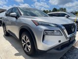 Used 2023 Nissan Rogue SV image 2