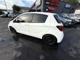 Used 2015 Toyota Yaris L image 4