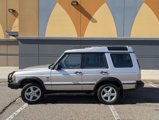 Used 2001 Land Rover Discovery SE image 2