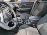 Used 2018 Nissan Rogue SV image 2