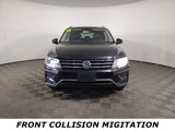 Used 2018 Volkswagen Tiguan SE image 2
