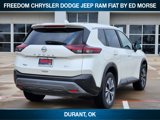Used 2023 Nissan Rogue SV image 4